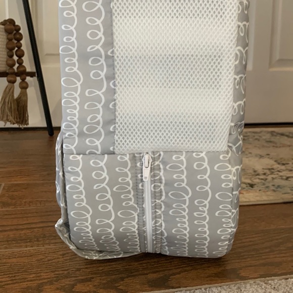 Portable infant Sleeper - Picture 4 of 8